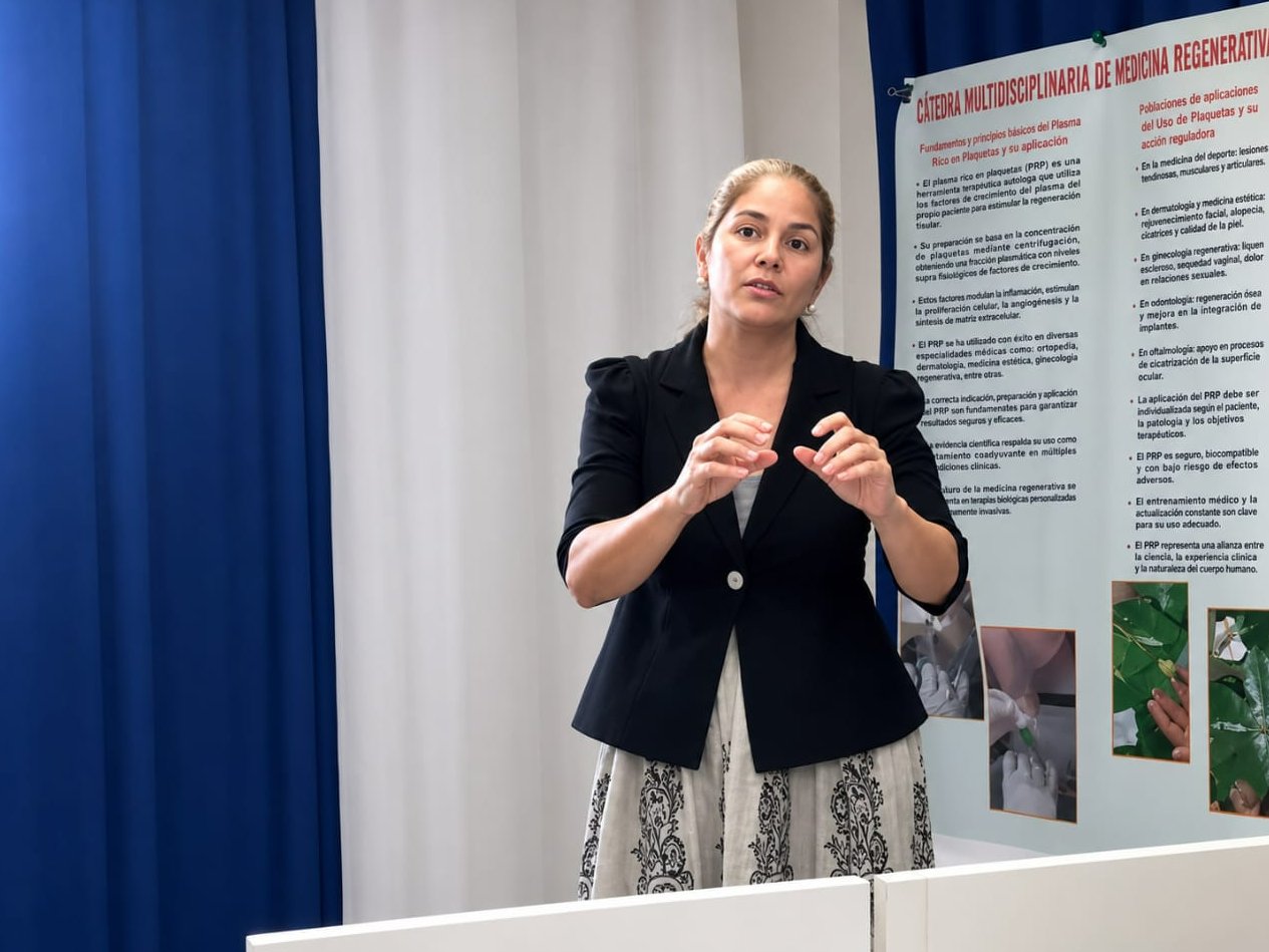Para Zaily el premio no es obra de una sola persona, es de un equipo; «juntos perseguimos un mismo objetivo: la salud y el bienestar del paciente».