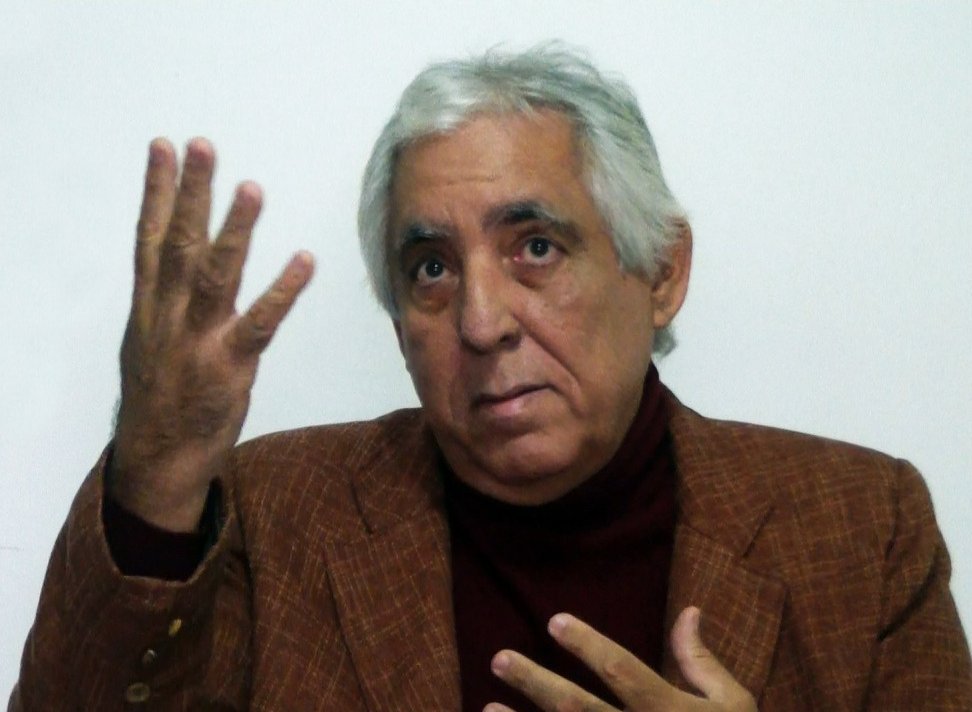 Pelayo, como todos los amigos y admiradores llamamos a este singular creador que jamás descansa cuando de colaborar y aportar al crecimiento del humor universal se trata