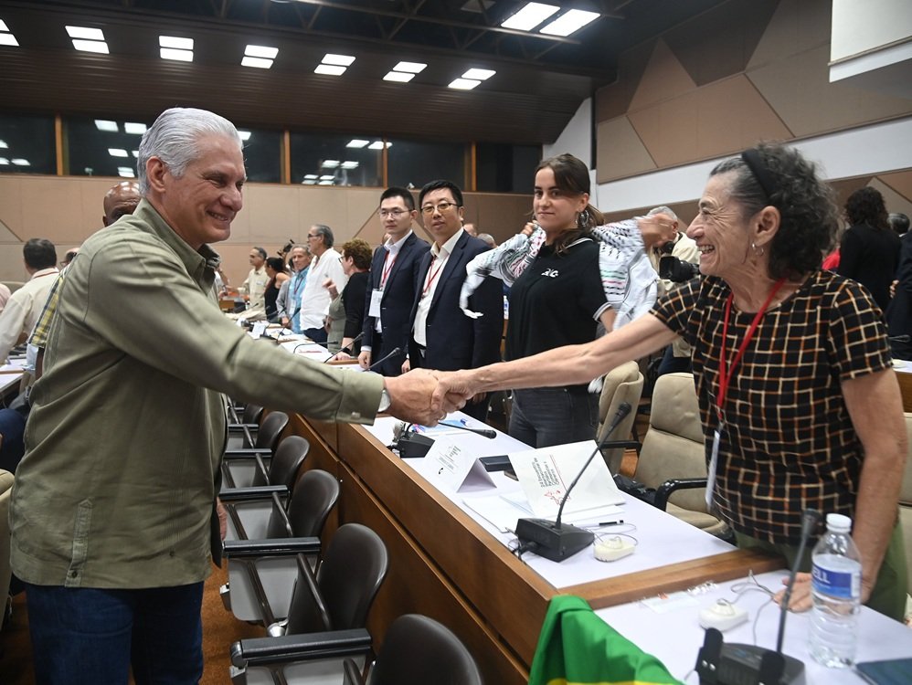 Primer Secretario del Comité Central del Partido y Presidente de la República, Miguel Díaz-Canel Bermúdez, asiste a inauguración del 24to. Encuentro Internacional de Partidos Comunistas y Obreros (EIPCO)