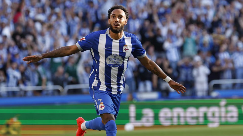 Con un inicio fulgurante Pierre Emerick Aubameyang se ha robado el show como flamante fichaje del nuevo e ilusionante proyecto del Deportivo la Coruña.