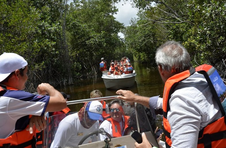 Por vez primera, se establecen incentivos tributarios para proyectos de ecoturismo.