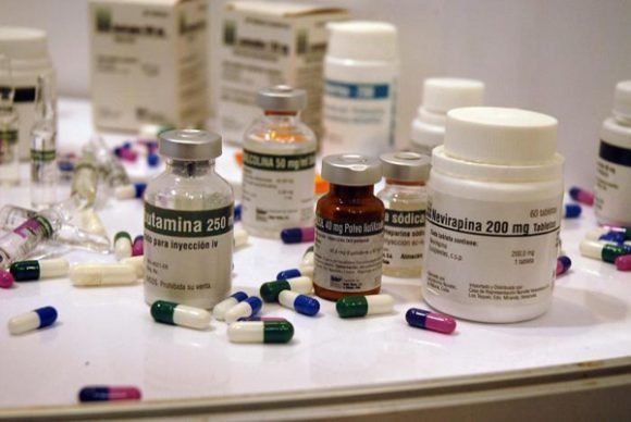 Minsap evalúa 36 proyectos para farmacias comunitarias no estatales en Cuba