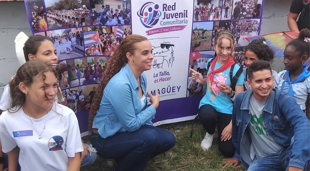 Una talla que entalle a los jóvenes