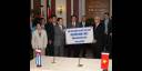 El presidente de Vietnam, Nguyen Minh Triet, hizo entrega de donativo simbólico a Cuba