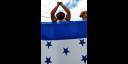 Protestan manifestantes antigolpistas ante la embajada de Brasil