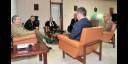 Raúl Castro conversa con el Ministro para la Defensa de Rusia