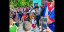 Participantes de la primera Misión de Solidaridad con Cuba de la Federación Mundial de Juventudes Democráticas visitaron el barrio El Husillo
