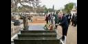 El Presidente cubano acudió al Cementerio del Alto de las Cruces, donde colocó un ramo de flores ante la tumba que por varios años acogió los restos mortales de quien fuera el primer jefe de la misión internacionalista cubana en aquellos aciagos días de la lucha contra el apartheid