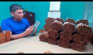 Para Marcelo Adrián Espinosa Barrios formarse como analista integral de la industria es un reto ante sus compañeros, algunos con muchos años de experiencia en el mundo del habano.