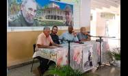 En el seminternado 6 de Agosto, mientras la tarde terminaba de caer sobre el poblado, se realizó un prolongado y animoso Diálogo de Generaciones. 