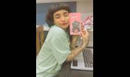 Con Vaso con fresas llegó el Premio Nuevas Voces de la Poesía 2024.