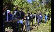 Los 65 jóvenes que protagonizan la ruta histórica Con Fidel en las alturas iniciaron este martes el ascenso hasta la elevación más alta de Cuba: el Pico Turquino