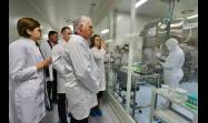 En su segunda jornada de actividades en San Petersburgo, el Presidente Díaz-Canel continuó la visita a centros científicos vinculados a una de las áreas estratégicas de Cuba