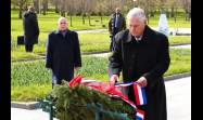 Presidente de Cuba rinde tributo a defensores de Leningrado