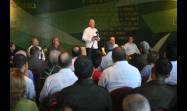 El presidente cubano sostuvo un encuentro con familiares y compañeros de las víctimas del crimen de Barbados y de otros atentados terroristas contra Cuba.