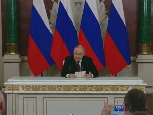 Presidente de Rusia propone a Ucrania reanudar conversaciones directas