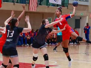 La selección cubana de balonmano femenino tendrá un duro reto tras su regreso a los Mundiales.