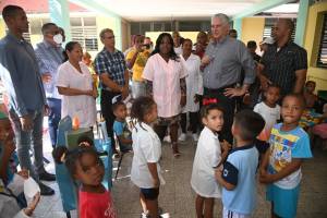 Recorrido de Miguel Díaz por los municipios de Manuel Tames y Yateras