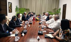 La víspera, Díaz-Canel sostuvo un encuentro con el compañero Qiu Xiaoqi, representante especial del Gobierno de la República Popular China para Asuntos Latinoamericanos.