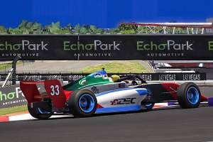 Cubano competirá en torneo regional de automovilismo virtual