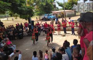 Jóvenes artistas llevan cultura y valores a comunidades santiagueras