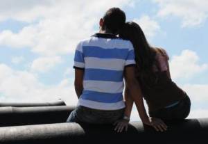La adolescencia es una etapa de autodescubrimiento: primero el amor propio, luego el deseo y las relaciones platónicas.