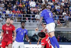 Ricardo Calafiori volvió a ser protagonista en el éxito de Italia contra Turquía en la Liga de Naciones de la UEFA.