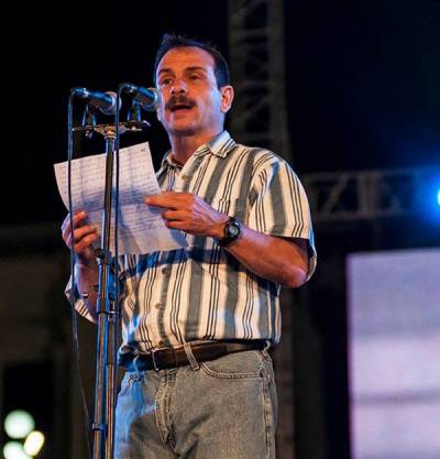 Fernando González en la Escalinata Universitaria