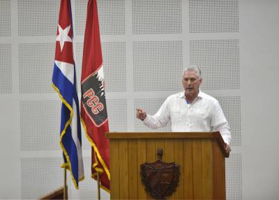 Miguel Díaz-Canel en la Asamblea de balance del PCC en La Habana