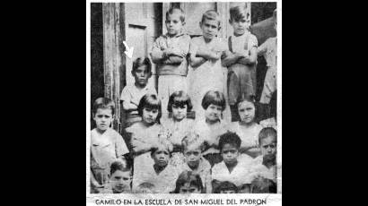 Aniversario 78 del natalicio de Camilo Cirenfuegos