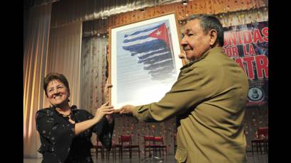Raúl Castro y la FMC