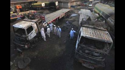 Incendian más camiones cisternas de la OTAN en Paquistán