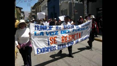 Docentes de Paraguay en huelga