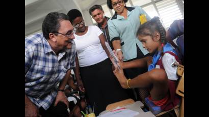 Primer Ministro de Santa Lucía visitó la escuela Solidaridad con Panamá