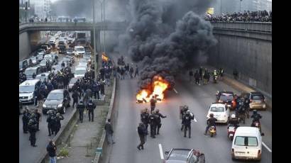 Francia afronta una nueva jornada de manifestaciones y paros