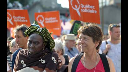 Una gran marcha abrió el Foro Social Mundial en Montreal. 