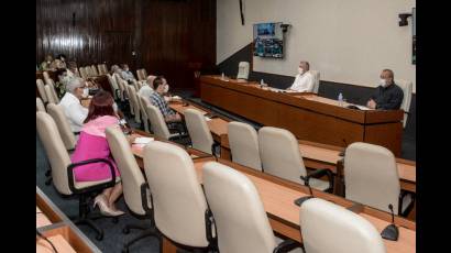 Reunión de chequeo del enfrentamiento a la COVID19