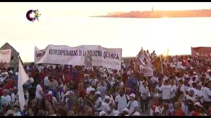 Tribuna de reafirmación revolucionaria en el Malecón