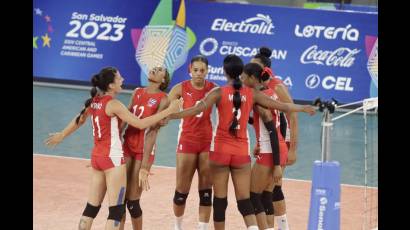 El voleibol femenino regresó al podio centrocaribeño tras nueve años de ausencia. 