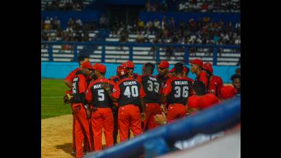 Santiago de Cuba sacó dos valiosos triunfos en el Latino. 