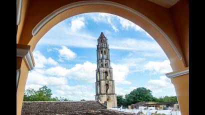 Trinidad se embellece por su cumpleaños