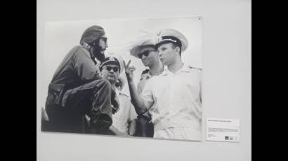 Fidel junto al astronauta soviético Yuri Gagarin. 
