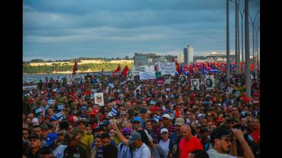 El pueblo de la capital, en representación de toda Cuba, expresó su contundente rechazo al bloqueo.