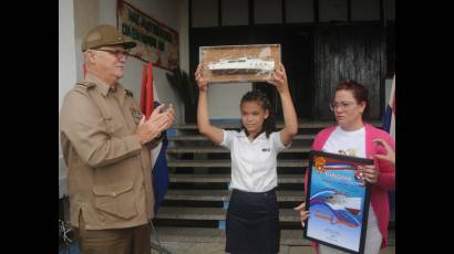 Premiación del Concurso Nacional Amigos de la FAR, en la modalidad de carta saludo II nivel