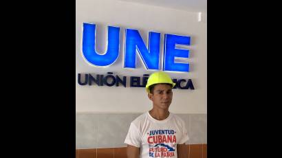 Jóvenes que laboran en la Felton 