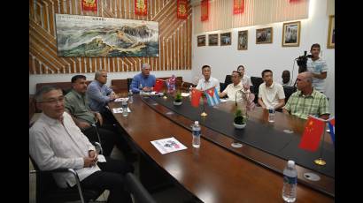 «Es muy alentador -expresó el Presidente cubano- visitar lugares como este, en tiempos tan difíciles». Así lo dijo porque, en su entender, allí lo que se respira es desarrollo y combate.     
