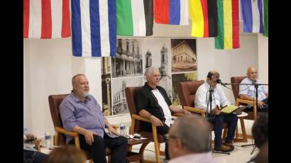 Presidente cubano en Encuentro de solidaridad con Cuba en Pinar del Río en vísperas del aniversario 73 del asalto a los cuarteles Moncada y Carlos Manuel de Céspedes