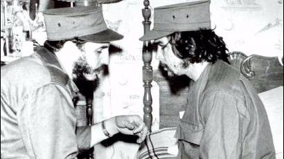 Che Guevara y el Comandante Fidel Castro