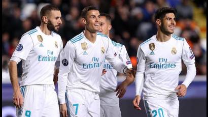 A partir de la anotación del «10» croata cambió por completo el guión, y poco después Benzema —39’ y 45+1