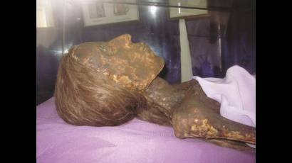 Cuerpo momificado de la señora Josefa Petronila Margarita Ponce de León.